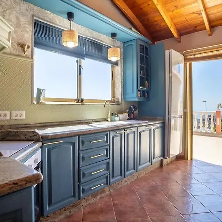 Дом отдыха Casa Vacacional El Palco 51 Адехе